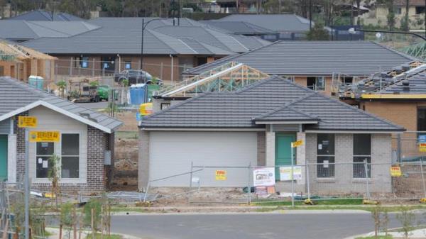 Generic images of Jordan Springs. A new housing estate on the fringes of Penrith ... Housing Affordability <em></em> / <em></em> Western Sydney <em></em> / <em></em> Housing Crisis <em></em> / <em></em> Building / First Home Buyers <em></em> / <em></em> Co<em></em>nstruction <em></em> / <em></em> Population Growth <em></em> / <em></em> Suburbia <em></em> / <em></em> Real Estate / <em></em> Growth <em></em> / <em></em> New <em></em> .